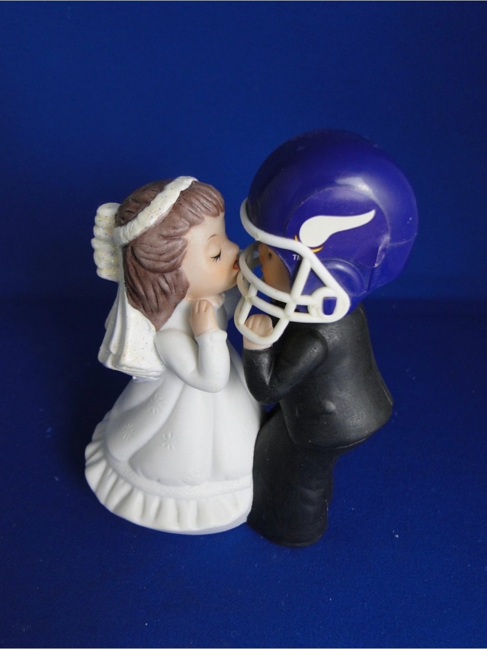 Minnesota Vikings wedding cake topper